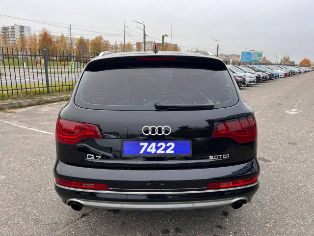 Фото Audi Q7 6