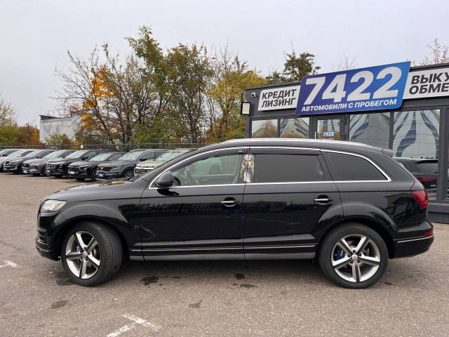 Фото Audi Q7 8