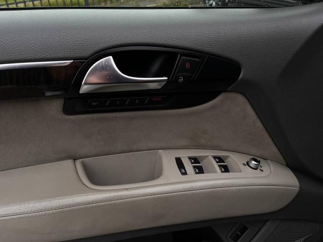 Фото Audi Q7 9