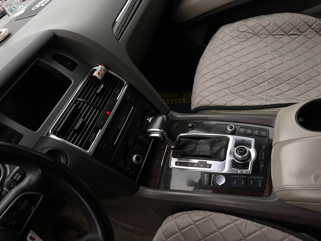 Фото Audi Q7 15