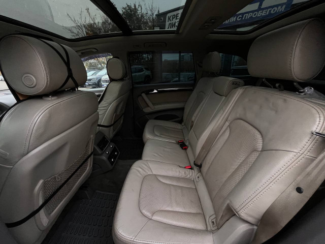 Фото Audi Q7 17