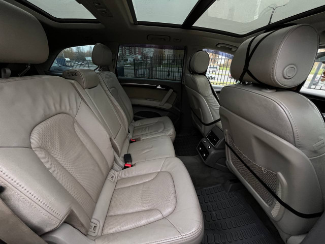 Фото Audi Q7 18