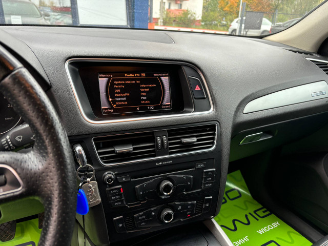 Фото Audi Q5 12