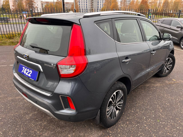 Фото Geely Emgrand X7 5
