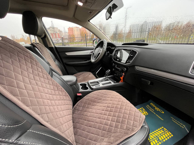 Фото Geely Emgrand X7 18