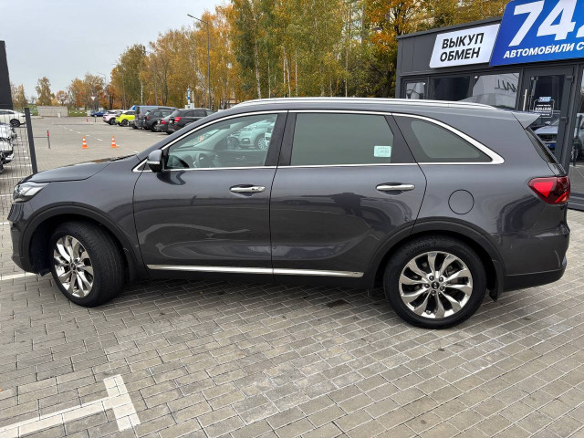 Фото Kia Sorento 8