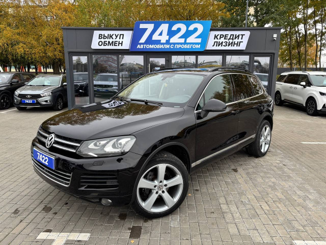 Фото Volkswagen Touareg 1