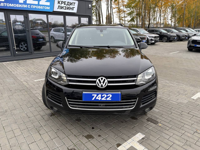 Фото Volkswagen Touareg 2