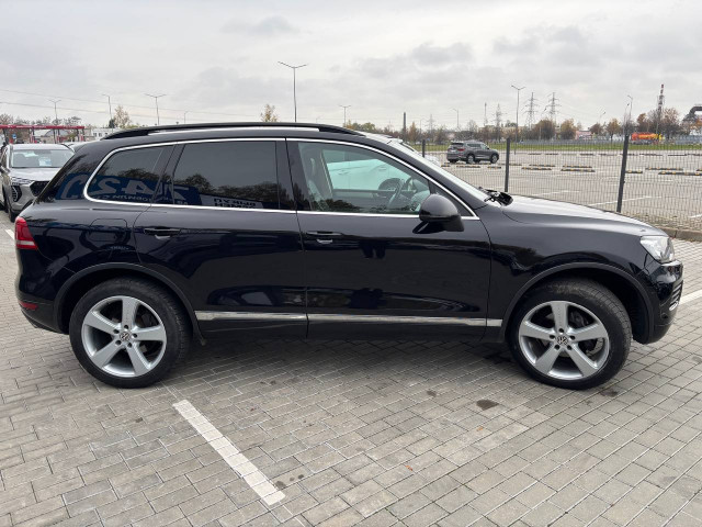 Фото Volkswagen Touareg 4