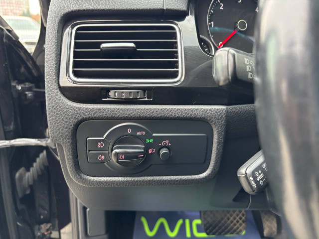 Фото Volkswagen Touareg 10