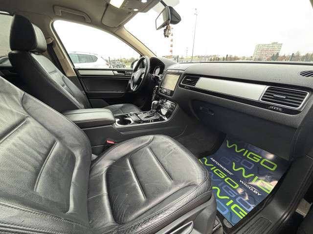 Фото Volkswagen Touareg 18