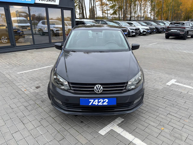 Фото Volkswagen Polo Sedan 2