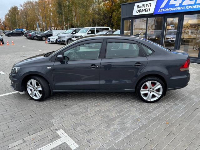 Фото Volkswagen Polo Sedan 8